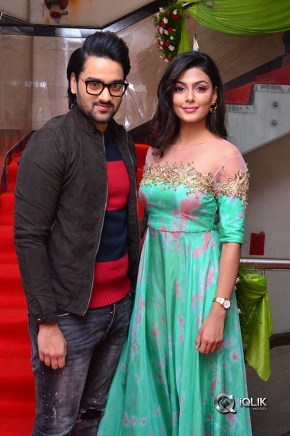 Fashion-Designer-Movie-Team-Launches-F-Salon-at-Jubilee-Hills